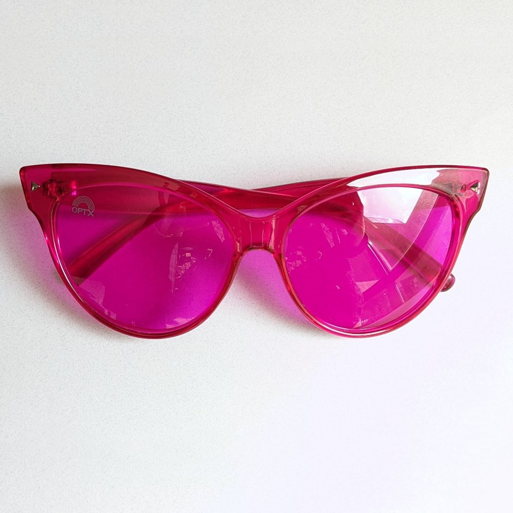 Magenta Cat Eye Rainbow Optx Sunglasses